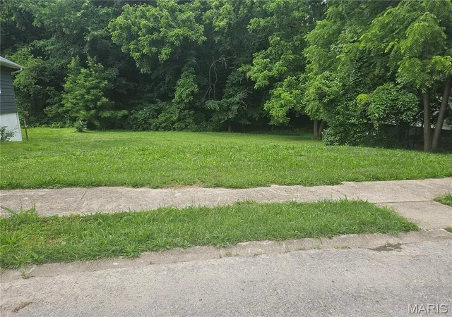 Photo 3 of Land for sale at 519 Riverside St, Hannibal, MO 63401 | MLS# MIS26033684 | Listing updated on 2026-08-13