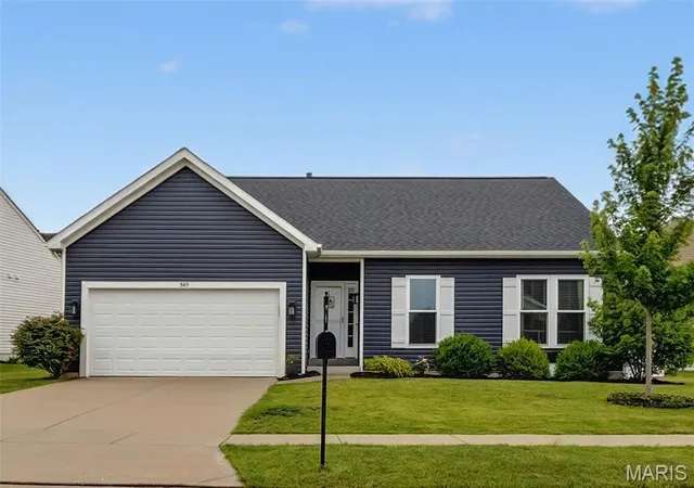 Homes for sale in Wentzville, MO | 545 Crystal Stream Dr, Wentzville, MO 63385 | MLS# MIS26033711
