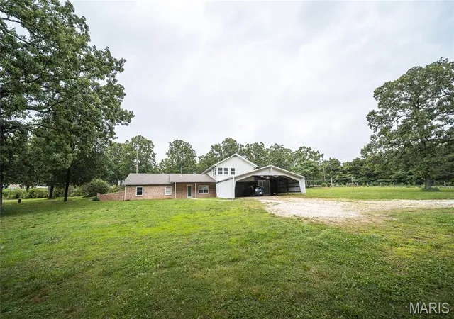 Homes for sale in Bourbon, MO | 522 Hwy Ff, Bourbon, MO 65441 | MLS# MIS26033715