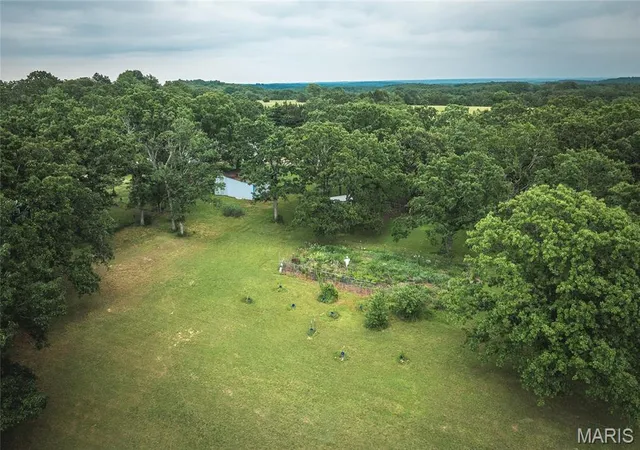 Homes for sale in Bourbon, MO | 522 Hwy Ff, Bourbon, MO 65441 | MLS# MIS26033715