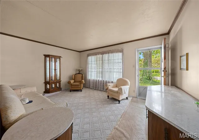 Photo 2 of Single family home for sale at 114 Saint James Ln, East Saint Louis, IL 62206 | MLS# MIS26033719 | Listing updated on 2026-07-23