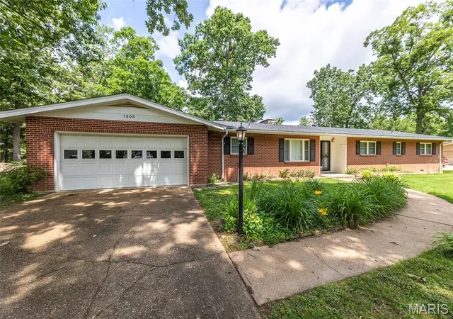 5th image of 1305 Lurlyn Rd, Poplar Bluff, MO 63901 | MLS# MIS26033751