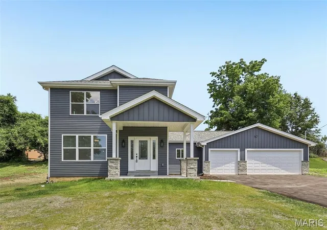 Homes for sale in Maryland Heights, MO | 156 Reading Ave, Maryland Heights, MO 63043 | MLS# MIS26033773