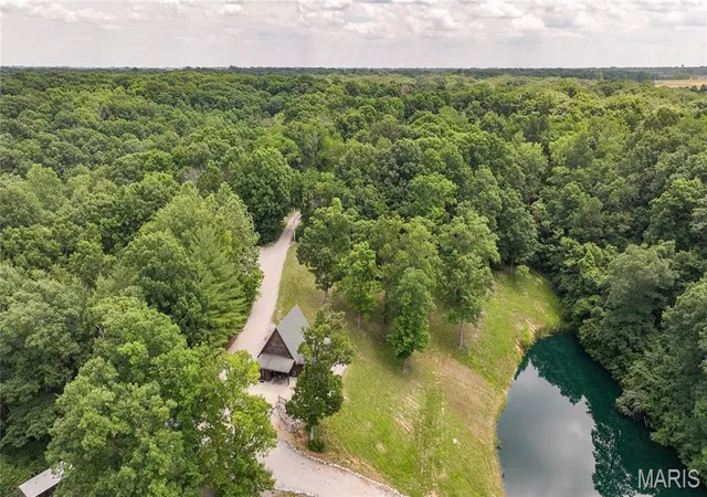 Homes for sale in Brighton, IL | 20095 Hidden Lakes Ln, Brighton, IL 62012 | MLS# MIS26033822