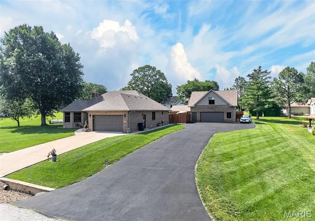 Homes for sale in Lebanon, MO | 26659 Owens Dr, Lebanon, MO 65536 | MLS# MIS26033834