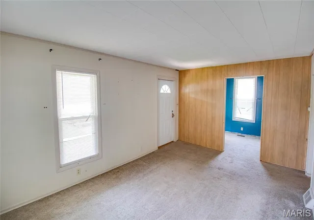Photo 4 of Single family home for sale at 3308 Fernwood Ave, Alton, IL 62002 | MLS# MIS26033866 | Listing updated on 2026-08-30
