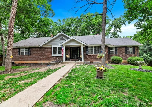 Homes for sale in Lake Sherwood, MO | 1338 Gainsborough Ct, Lake Sherwood, MO 63357 | MLS# MIS26033868