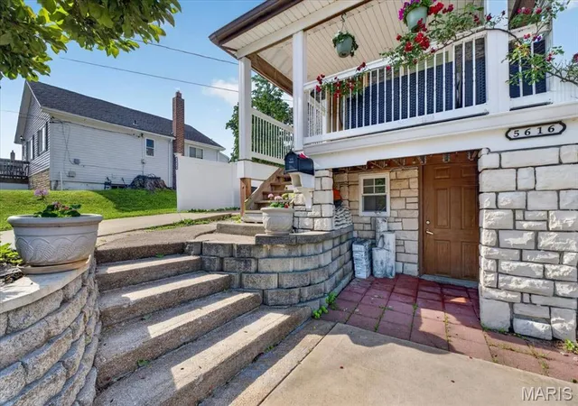 5th image of 5616 Willard Ave, Saint Louis, MO 63123 | MLS# MIS26033885