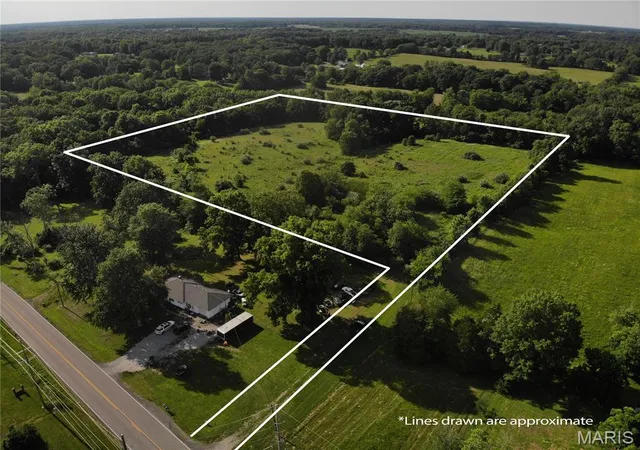 Photo 1 of Sale Pending at 0 E Fairfield Rd, Bluford, IL 62814 | MLS# MIS26033911 | Listing updated on 2026-09-14