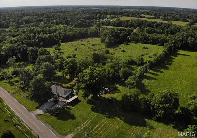 Homes for sale in Bluford, IL | 0 E Fairfield Rd, Bluford, IL 62814 | MLS# MIS26033911