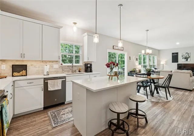 Photo 3 of Single family home for sale at 721 Switchgrass Dr, Wentzville, MO 63385 | MLS# MIS26033979 | Listing updated on 2026-09-14