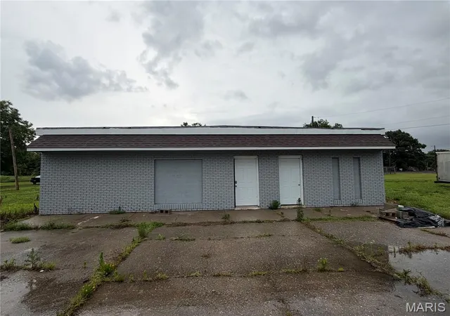 Homes for sale in Lilbourn, MO | 430 N 3rd Street, Lilbourn, MO 63862 | MLS# MIS26034042