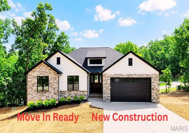 Photo 1 of Single family home for sale at 282 Constitution Ave, De Soto, MO 63020 | MLS# MIS26034054 | Listing updated on 2026-10-06