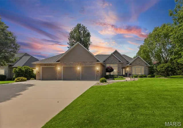 Homes for sale in O Fallon, IL | 8402 Braeswood Estates Dr, O Fallon, IL 62269 | MLS# MIS26034058