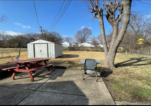 9th image of 407 Coppinger Dr, Saint Louis, MO 63135 | MLS# MIS26034075
