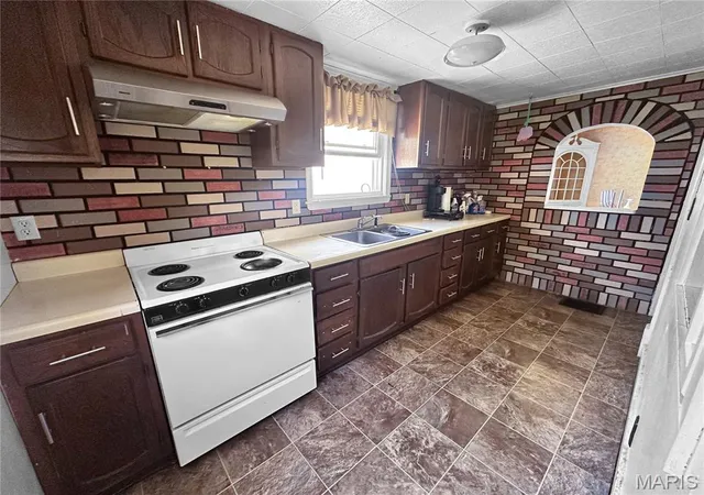 Homes for sale in Hannibal, MO | 1510 Paris Ave, Hannibal, MO 63401 | MLS# MIS26034097