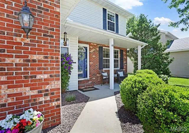 Homes for sale in Glen Carbon, IL | 65 Julie Dr, Glen Carbon, IL 62034 | MLS# MIS26034104