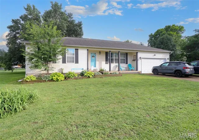 Homes for sale in Desloge, MO | 302 Rosebud St, Desloge, MO 63601 | MLS# MIS26034108