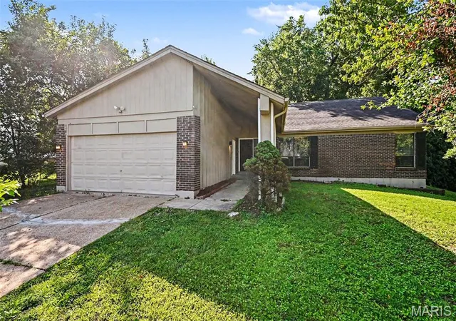 Homes for sale in Black Jack, MO | 5374 Trailview Dr, Black Jack, MO 63033 | MLS# MIS26034131
