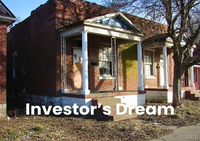 Homes for sale in East St Louis, IL | 472 N 25Th St, East St Louis, IL 62205 | MLS# MIS26034132