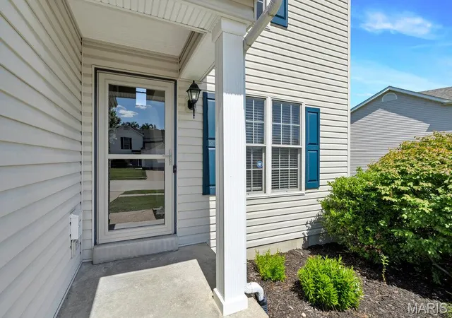 Homes for sale in Wentzville, MO | 1067 Chesterfield Dr, Wentzville, MO 63385 | MLS# MIS26034139