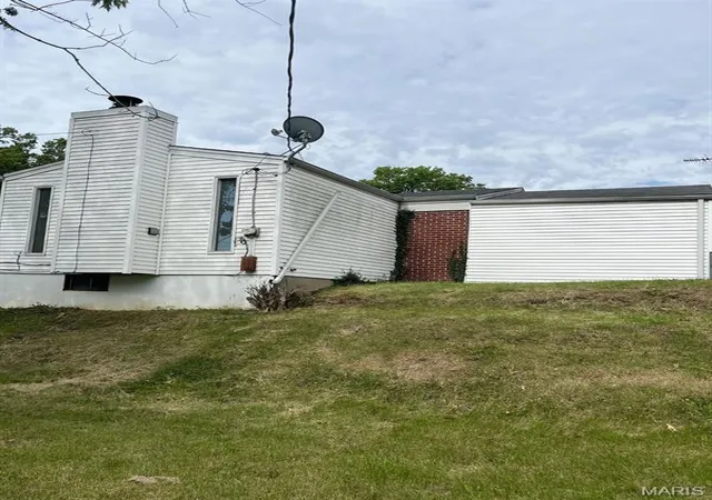Photo 2 of Single Family Residence at 10634 Alliance Dr, St Louis, MO 63136 | MLS# MIS26034144 | | Sold on 2026-08-24