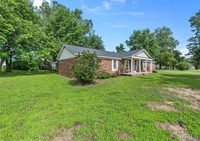Homes for sale in Steele, MO | 1404 County Hwy 461, Steele, MO 63877 | MLS# MIS26034145