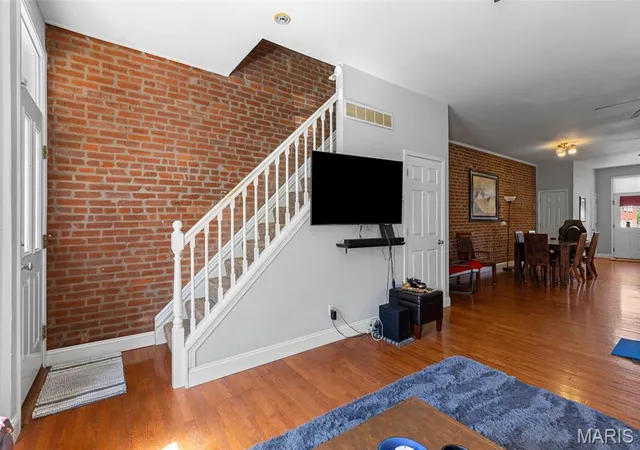 5th image of 2210 Missouri Ave, Saint Louis, MO 63104 | MLS# MIS26034150