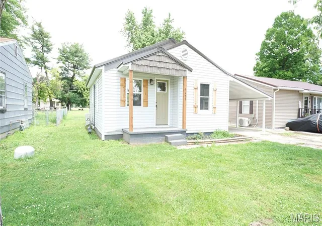 Homes for sale in Dexter, MO | 1409 Ray St, Dexter, MO 63841 | MLS# MIS26034151