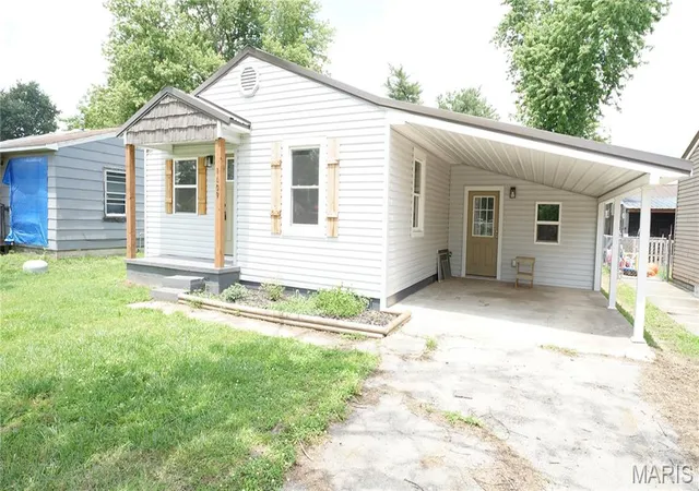 Homes for sale in Dexter, MO | 1409 Ray St, Dexter, MO 63841 | MLS# MIS26034151