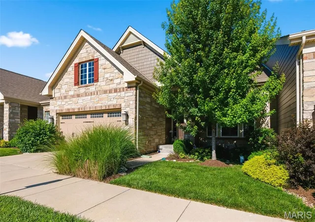 Photo 2 of Single family home for sale at 519 Triton Way Dr, Ballwin, MO 63011 | MLS# MIS26034177 | Listing updated on 2026-08-21