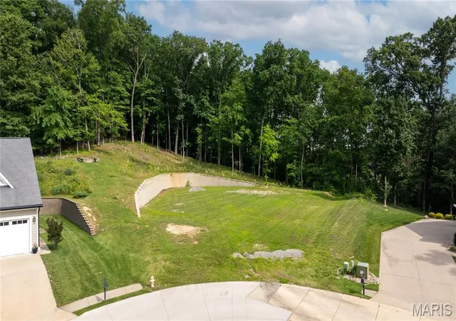 2nd image of 2409 Brister Hill Dr, Cape Girardeau, MO 63701 | MLS# MIS26034189
