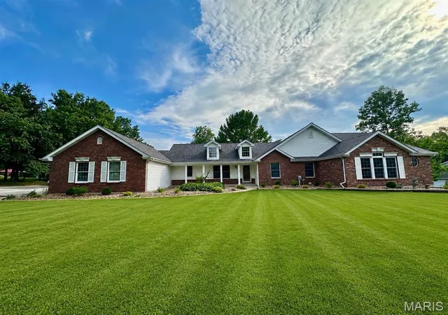 Photo 1 of Single family home for sale at 2941 Trapper Trl, Wentzville, MO 63385 | MLS# MIS26034219 | Listing updated on 2026-08-17