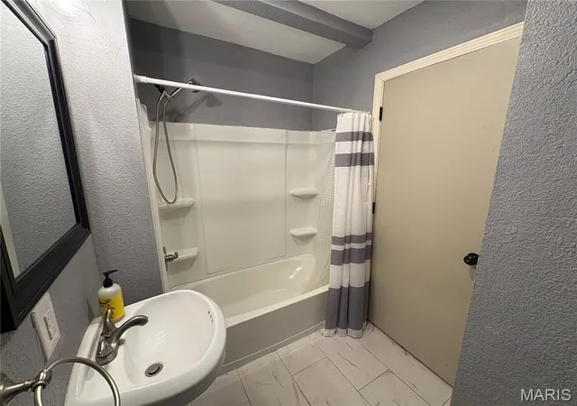 29th image of 9600 Grandview Rd, Kansas City, MO 64137 | MLS# MIS26034223