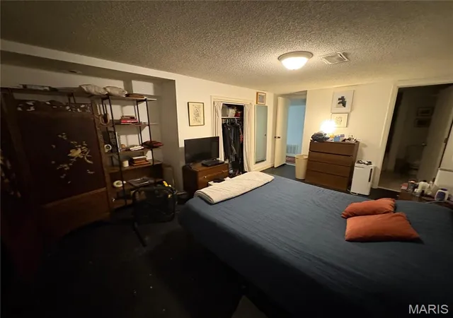 5th image of 9600 Grandview Rd, Kansas City, MO 64137 | MLS# MIS26034223