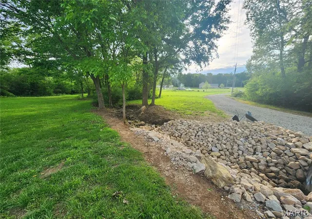 Homes for sale in Farmington, MO | 4907 Railway Ln, Farmington, MO 63640 | MLS# MIS26034254