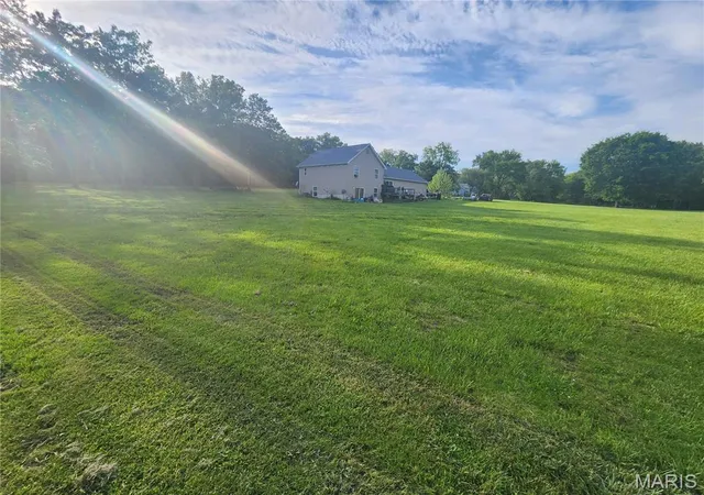 Homes for sale in Farmington, MO | 4907 Railway Ln, Farmington, MO 63640 | MLS# MIS26034254