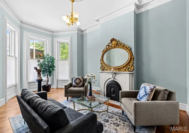 Photo 2 of Single family home for sale at 2024 Rutger St, St Louis, MO 63104 | MLS# MIS26034293 | Listing updated on 2026-09-21