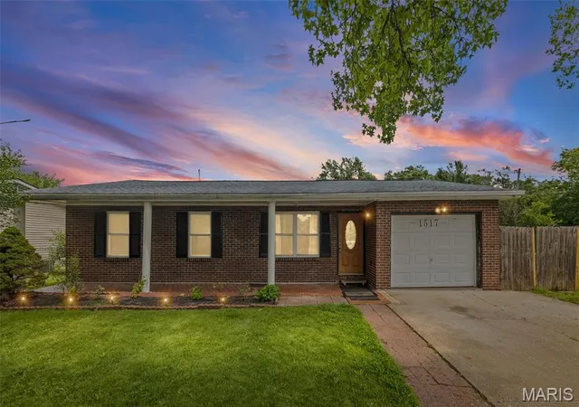 Photo 3 of Single family home for sale at 1517 Doris Ave, East Saint Louis, IL 62206 | MLS# MIS26034299 | Listing updated on 2026-09-19