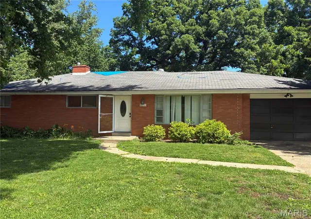 Photo 1 of Single family home for sale at 7119 Oreon Ave, Saint Louis, MO 63121 | MLS# MIS26034372 | Listing updated on 2026-06-27