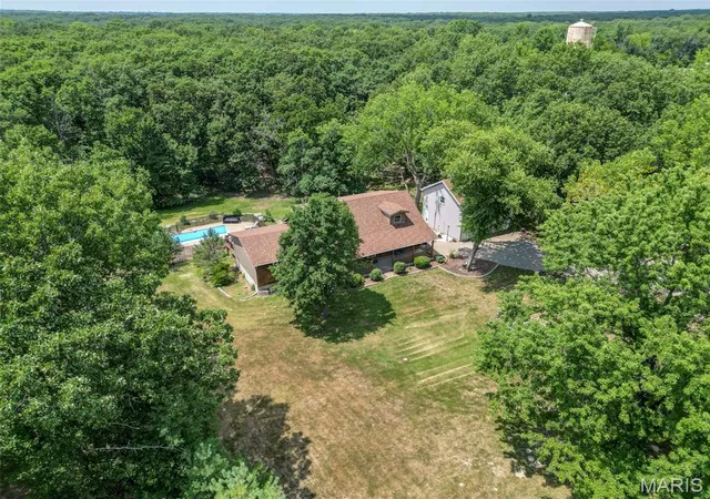 Photo 1 of Single family home for sale at 545 Walker Rd, Troy, MO 63379 | MLS# MIS26034400 | Listing updated on 2026-10-28