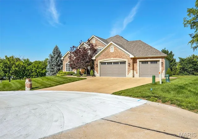 4th image of 1 Stonebridge Pl, Saint Charles, MO 63301 | MLS# MIS26034406