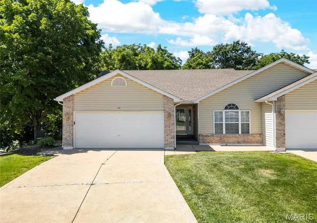 Homes for sale in Wentzville, MO | 520 Woodview Meadows Ct, Wentzville, MO 63385 | MLS# MIS26034419