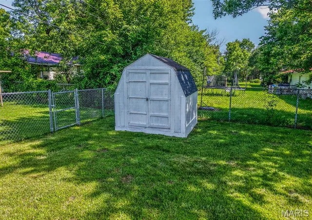 Photo 3 of Single family home for sale at 2020 Highland St, Lebanon, MO 65536 | MLS# MIS26034436 | Listing updated on 2026-09-22