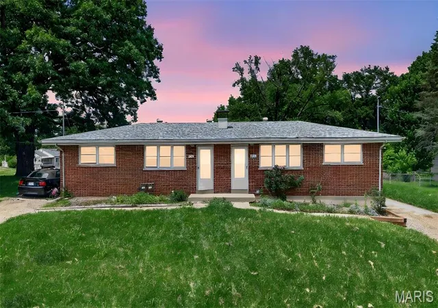 Homes for sale in St John, MO | 9151 Ramona Ave, St John, MO 63121 | MLS# MIS26034453