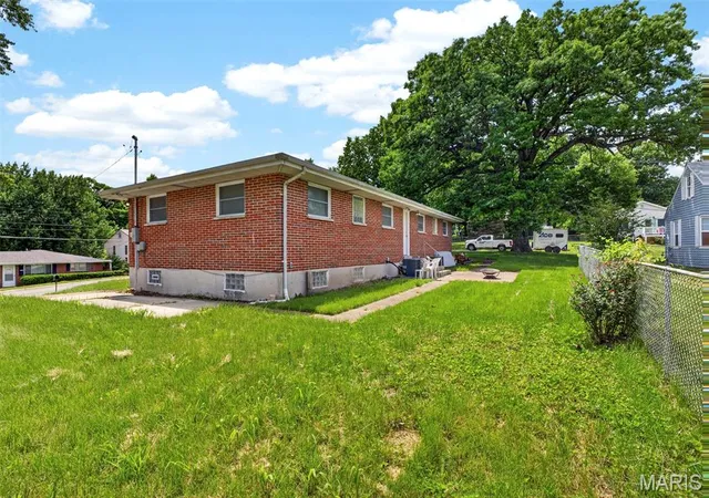 Homes for sale in St John, MO | 9151 Ramona Ave, St John, MO 63121 | MLS# MIS26034453