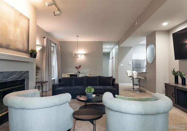 Photo 2 of Condo for sale at 5879 Nina Pl #1, Saint Louis, MO 63112 | MLS# MIS26034456 | Listing updated on 2026-08-11