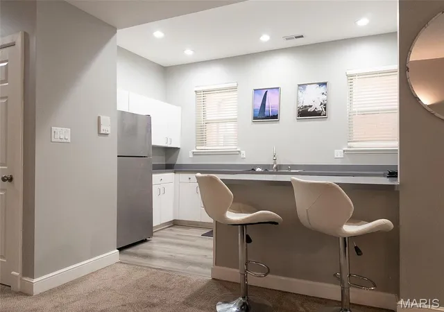Photo 3 of Condo for sale at 5879 Nina Pl #1, Saint Louis, MO 63112 | MLS# MIS26034456 | Listing updated on 2026-08-11