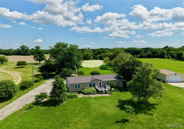 Homes for sale in Brighton, IL | 16528 Conrad Rd Rd, Brighton, IL 62012 | MLS# MIS26034474