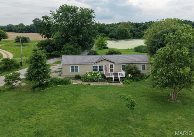 Homes for sale in Brighton, IL | 16528 Conrad Rd Rd, Brighton, IL 62012 | MLS# MIS26034474